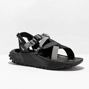 Black Strappy Outdoor Sandal with Patterned Webbing
